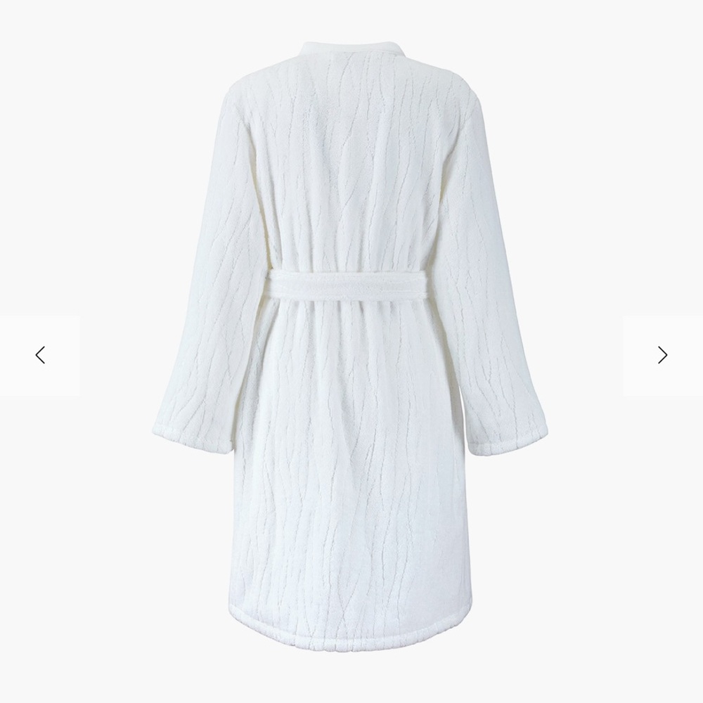 Yves Delorme
Luciole Bath Robe - Picture 5 of 10